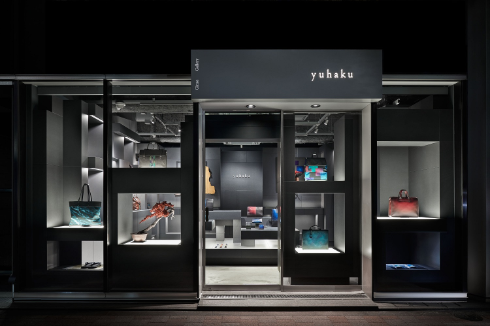 【新品小売事例】月額システムコスト66％削減。国産レザーブランドyuhakuが、RECORE×Shopifyで店舗とECを統合しオムニチャネル基盤を構築